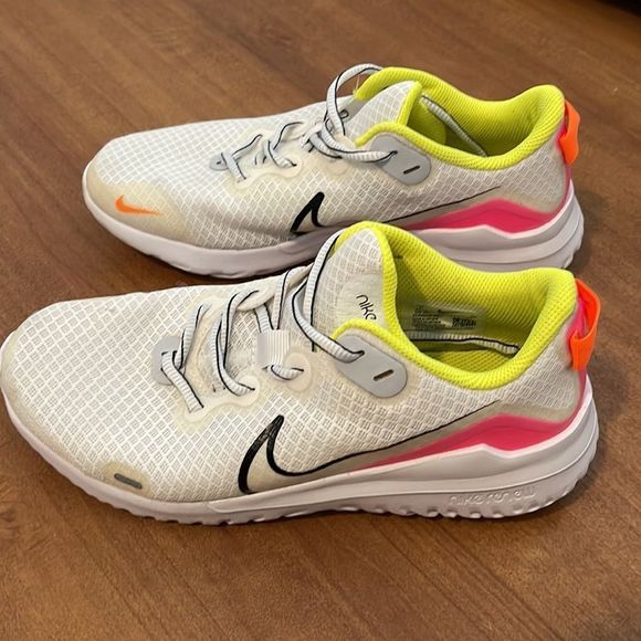 Nike renew sneakers. White with neon colors, size 7. Good condition - Picture 4 of 6